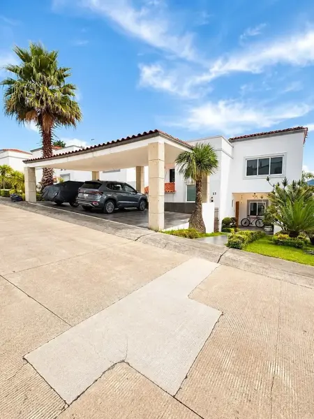 Casa en venta en Residencial Lago Esmeralda, Atizapán de Zaragoza, México