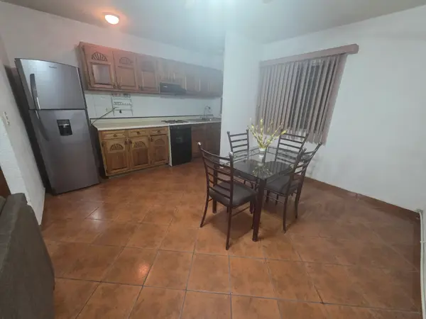 Casa en renta en Leandro Rovirosa Wade, Torreón — foto 2 de 10