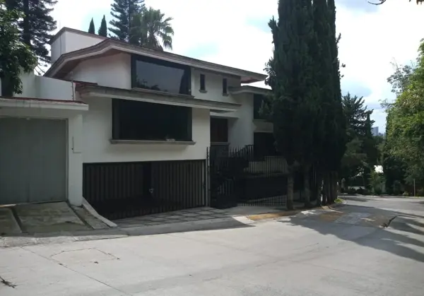 RESIDENCIA EN VENTA EN LOMAS DE LA HERRADURA