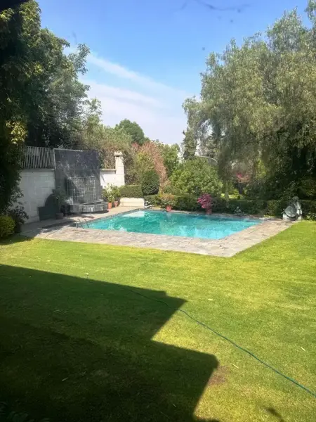 Renta/venta Casa Con Uso De Suelo - Av. Constituyentes 1800m2 De Construcción