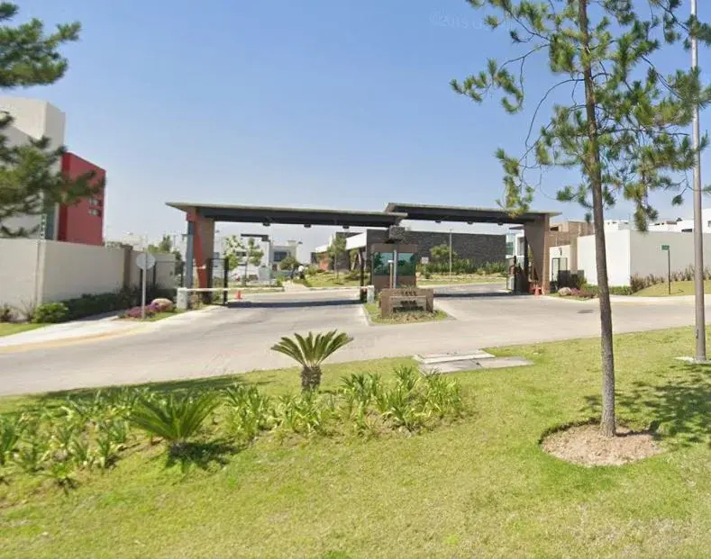 Casa en venta en Valle Imperial, Zapopan — foto 1 de 19