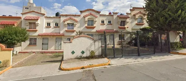 Casa en remate hipotecario en Ojo de Agua, Tecámac - Excelentes características