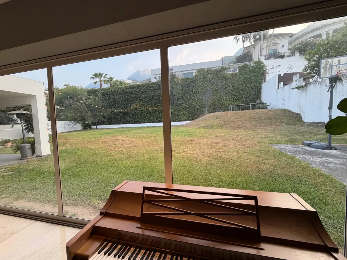Casa en venta en Portal del Huajuco, Monterrey — foto 1 de 24