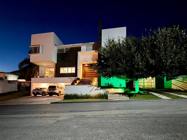 Casa en venta en Portal del Huajuco, Monterrey — foto 2 de 52