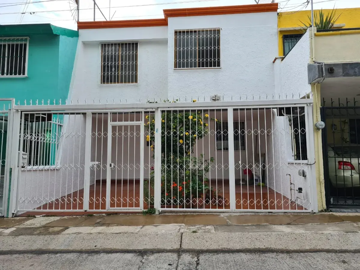 Casa en renta en Hacienda Del Tepeyac, Zapopan — foto 1 de 19