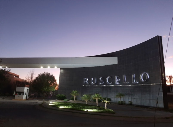 RENTA CASA EN RUSCELLO