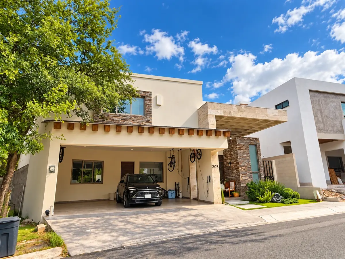 Casa en venta en Carolco, Monterrey — foto 1 de 25