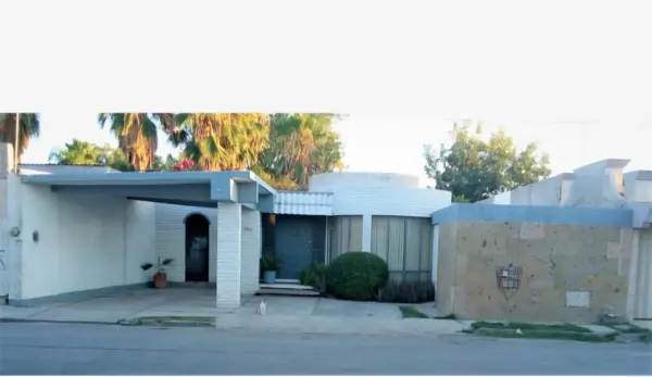 En Venta! Haz de ella tu hogar!  Nueva los Angeles