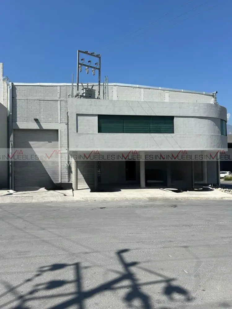 Bodega en renta en Parque 200, Santa Catarina — foto 1 de 16
