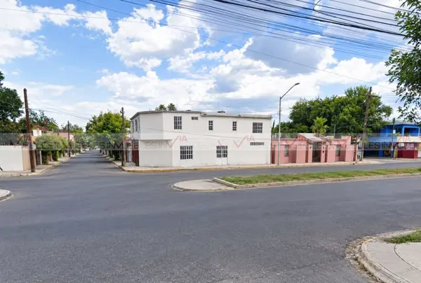 Casa en venta en Las Puentes Sector 11, San Nicolás de los Garza — foto 3 de 12