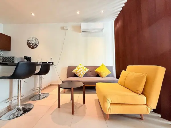 DEPARTAMENTO AMUEBLADO EN VENTA EN MERIDA, TEMOZON NORTE