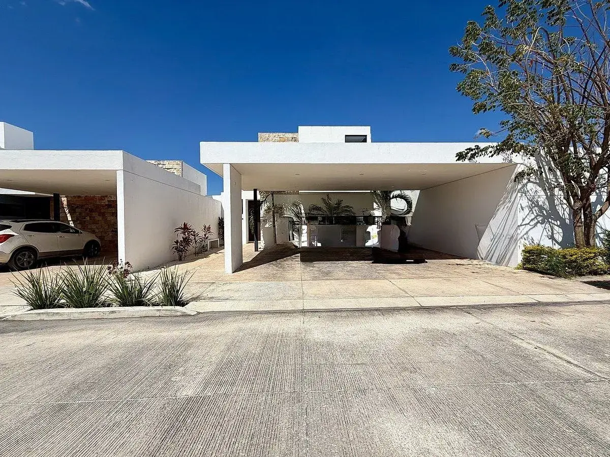 Casa en venta en Temozon Norte, Mérida — foto 1 de 25