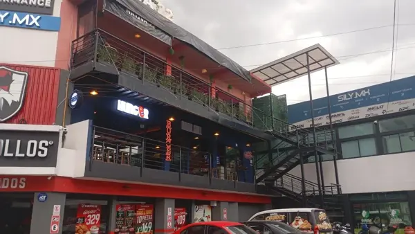 Local en renta en Santa Maria Nativitas, Naucalpan de Juárez, México