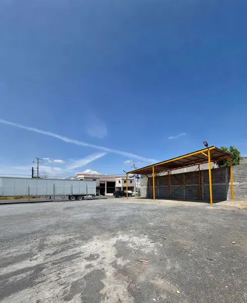 TERRENO EN RENTA MONTERREY, AV LINCOLN