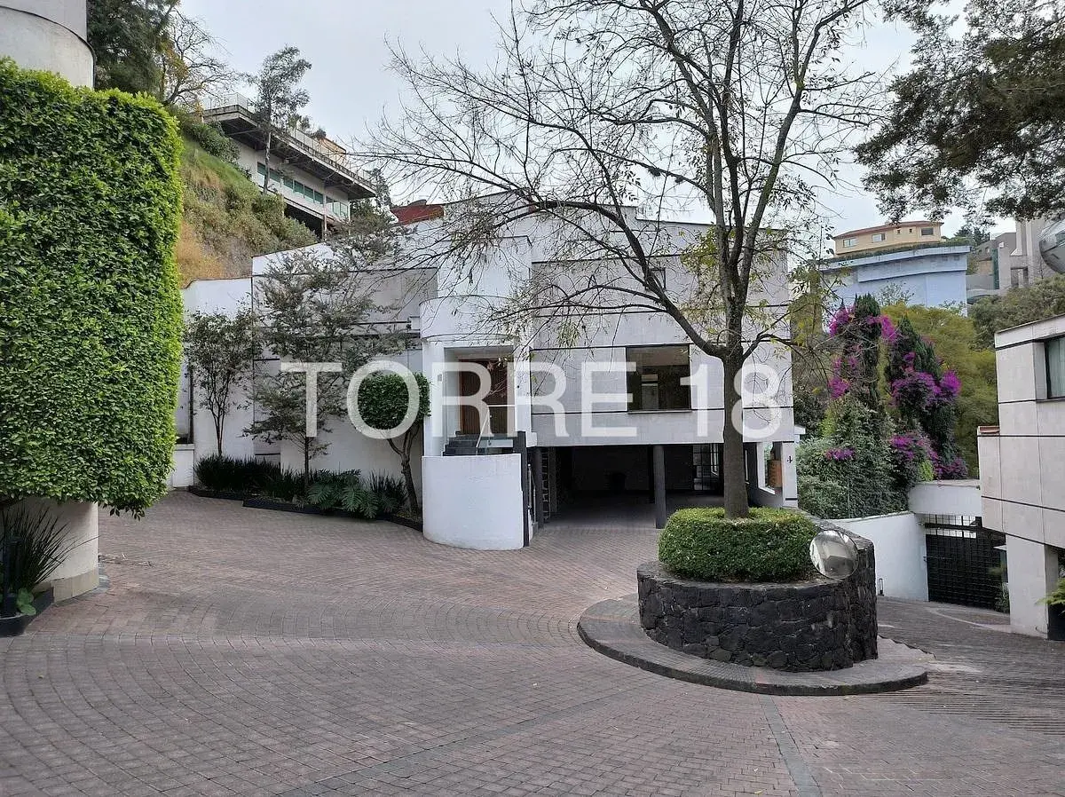 Casa en venta en Bosque de las Lomas, Miguel Hidalgo — foto 1 de 30