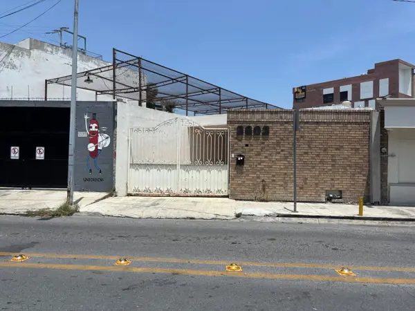 Casa en renta en Contry Tesoro, Monterrey, Nuevo León