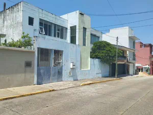 Casa en Venta en Coatzacoalcos Centro | 5 Recámaras, 6 Baños y 487 m² de Terreno