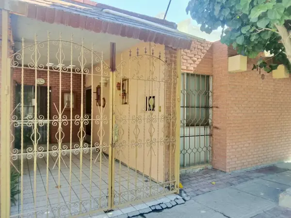 Casa en venta en Ampliación los Ángeles, Torreón — foto 3 de 25