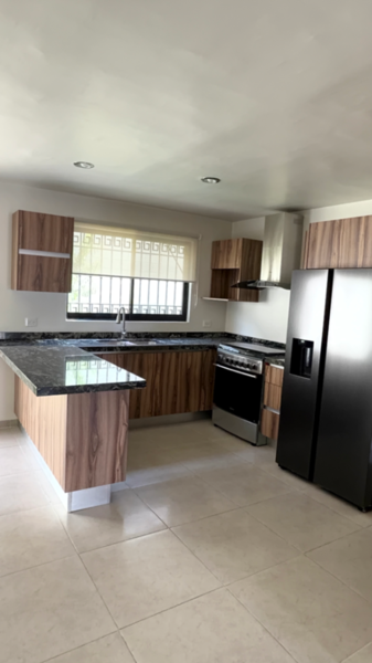Casa en renta en Mitras Poniente, García — foto 2 de 25
