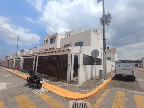 CASA EN VENTA FRACC. BONANZA METEPEC