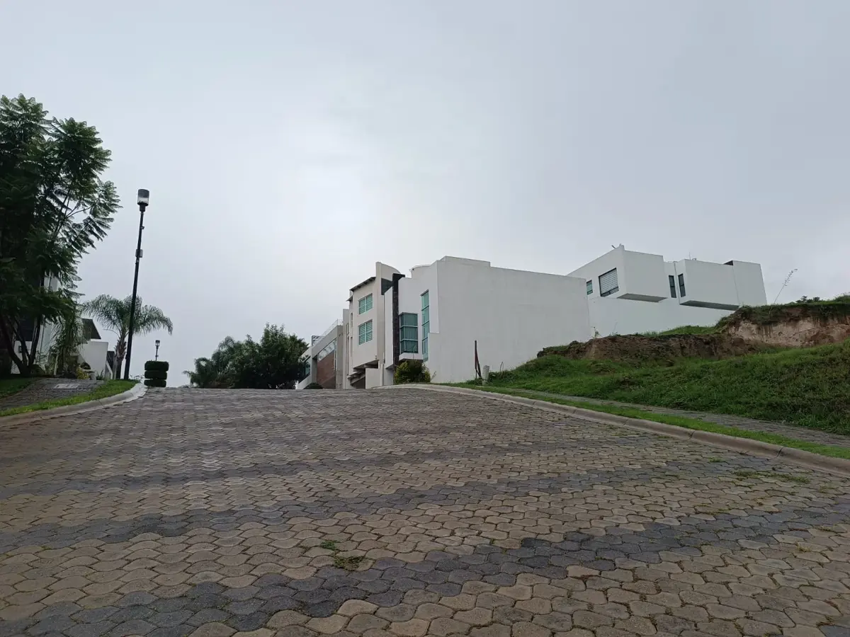 Terreno en venta en Lomas de Angelópolis, San Andrés Cholula — foto 1 de 3