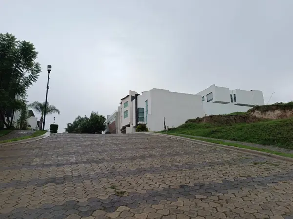 TERRENO EN VENTA EN  FRACCIONAMIENTO 1010, LOMAS DE ANGELOPOLIS, EXCELENTE PRECIO