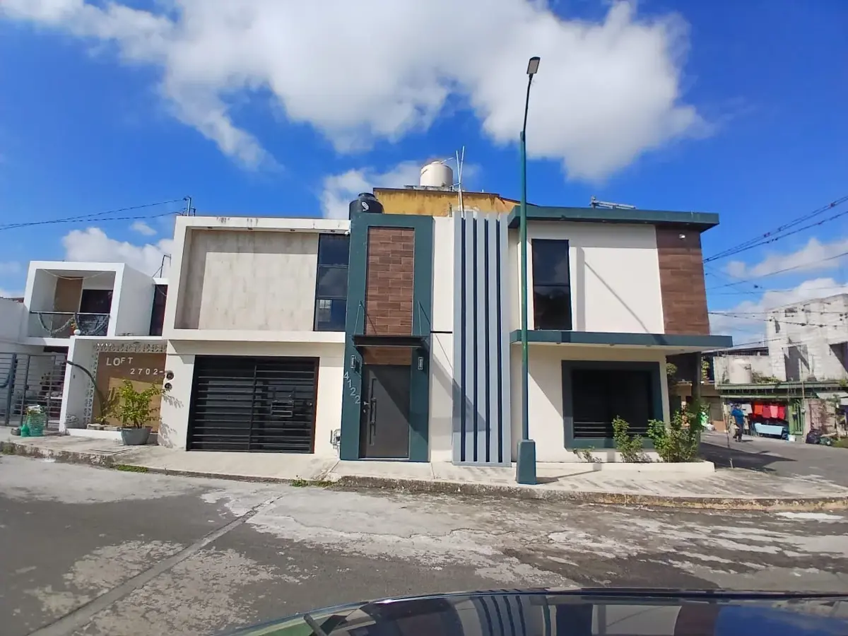 Casa en venta en Lopez Arias, Córdoba — foto 1 de 12