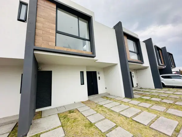 Casa en venta en San Mateo Otzacatipan, Toluca — foto 2 de 27
