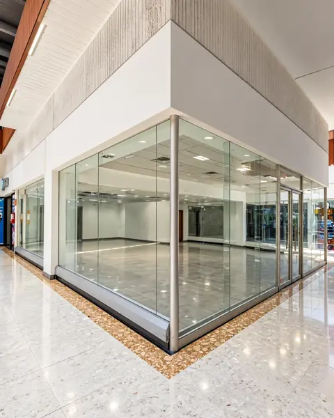 LOCAL COMERCIAL EN RENTA,  GRAN PLAZA TOLUCA, 120 M2