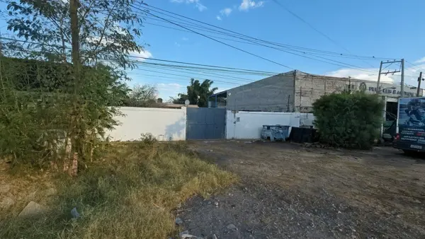 PROPIEDAD EN RENTA SOBRE ANTIGUA CARRETERA A SAN PEDRO