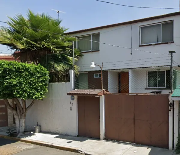CASA EN VENTA EN PASEOS DE TAXQUEÑA