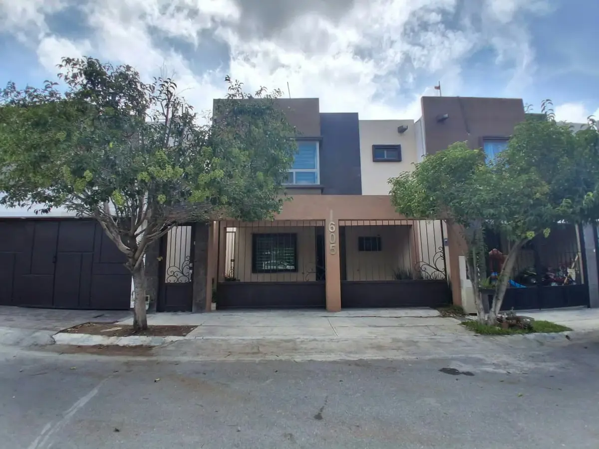 Casa en venta en Valle del Oriente, Arteaga — foto 1 de 16