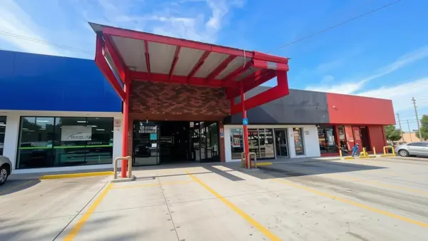 Local en Renta 95m2 | 65m2 PB   30m2 PA | Plaza Activa Desierto de los Leones - Sin Guante
