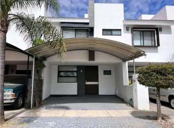 Casa en renta en Jardines Del Valle, Zapopan, Jalisco