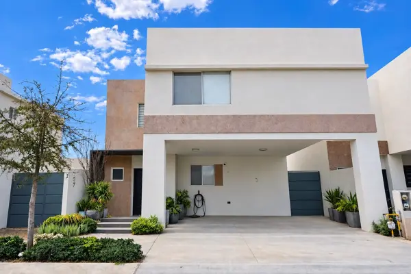 Casa en venta en fraccionamiento cerrado