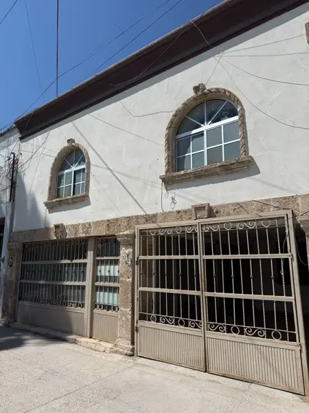 CASA EN RENTA – AOCAMPO 434 PTE.