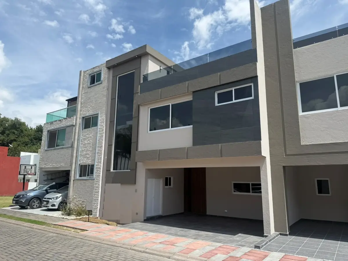 Casa en venta en Arboreto, San Pedro Cholula — foto 1 de 42