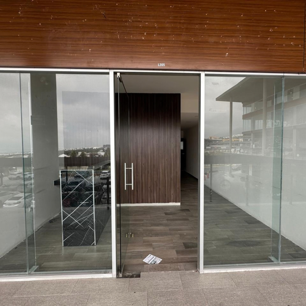 Local en renta en Puerta de Hierro, Monterrey — foto 1 de 5