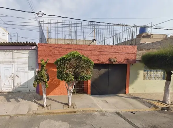 CASA DE 4 RECÁMARAS EN NEZAHUALCÓYOTL | $1.09 MDP TGLJ
