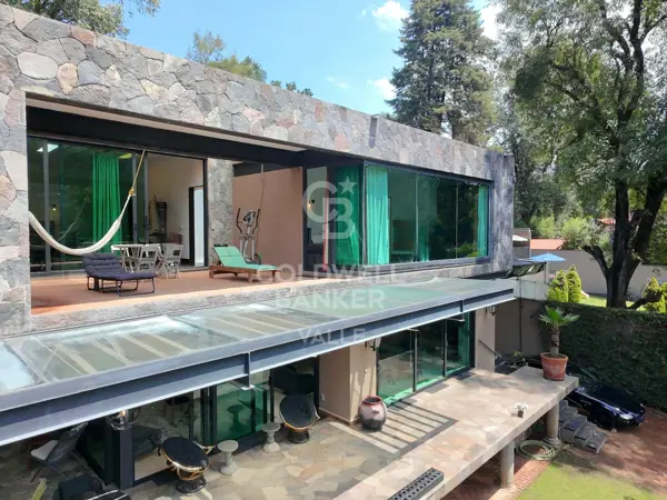 Casa en renta en Avandaro, Valle de Bravo — foto 2 de 46