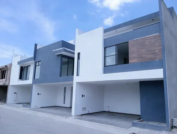 Casa en Venta en Ampliación Momoxpan, San Pedro Cholula: Comodidad en Comunidad Cerrada ??