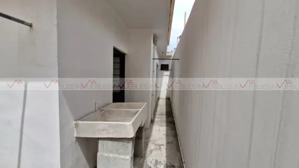 Bodega en renta en Garza y Garza, Juárez — foto 2 de 17