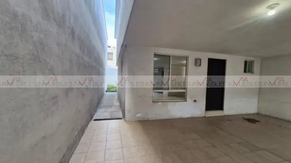 Casa en renta en Lomas Quetzales, García — foto 2 de 20