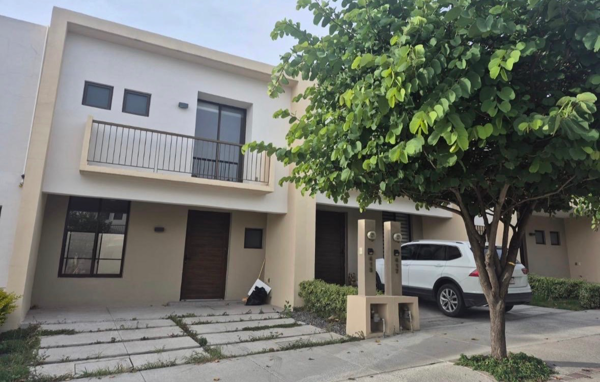 HERMOSA CASA EN RENTA EN ARRAS NORTE | ZONA NORTE DE LEÓN | EXCELENTE UBICACIÓN POR LA ANTORCHA | BL