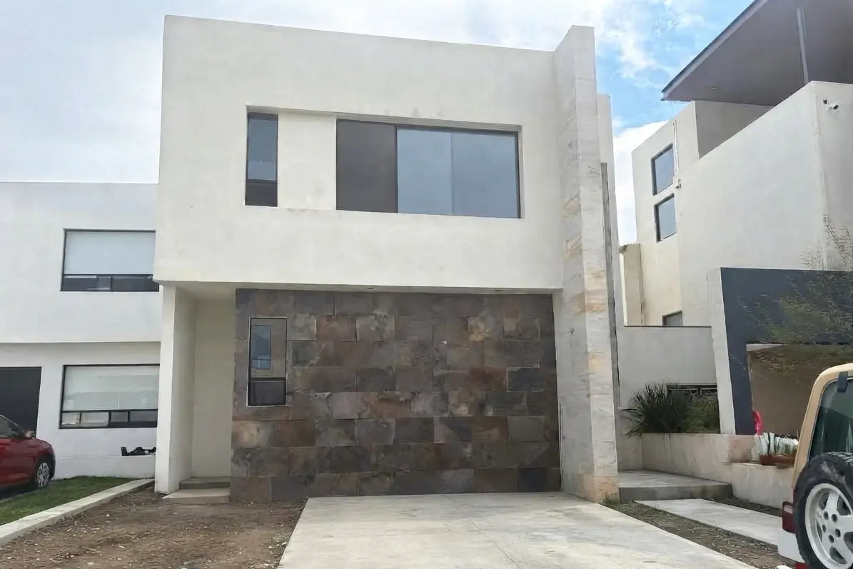 Casa en venta en Abraham Cepeda, Arteaga — foto 1 de 12