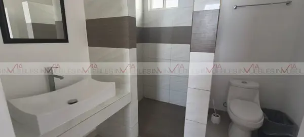 Casa en venta en Privadas del Canada, General Escobedo — foto 3 de 12