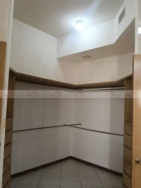 Casa en venta en Del Valle, San Pedro Garza García — foto 2 de 37