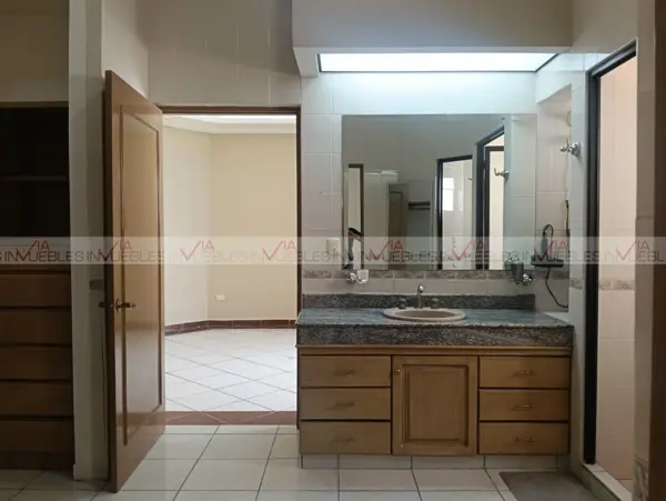Casa en venta en Del Valle, San Pedro Garza García — foto 3 de 37
