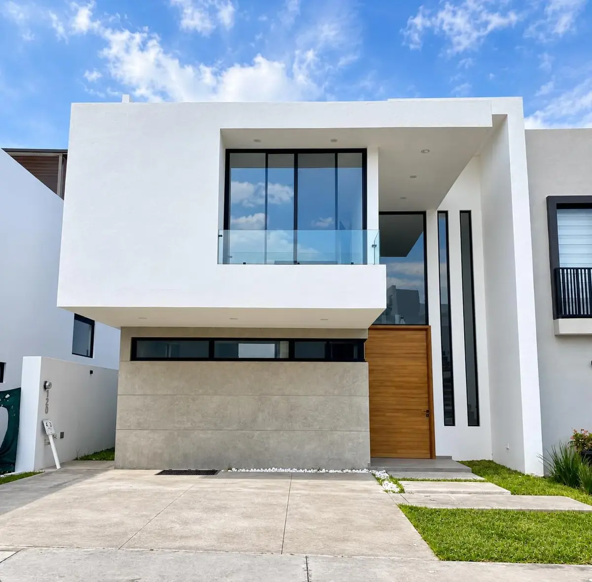 Casa en venta en El Edén, Tlajomulco de Zúñiga — foto 1 de 23