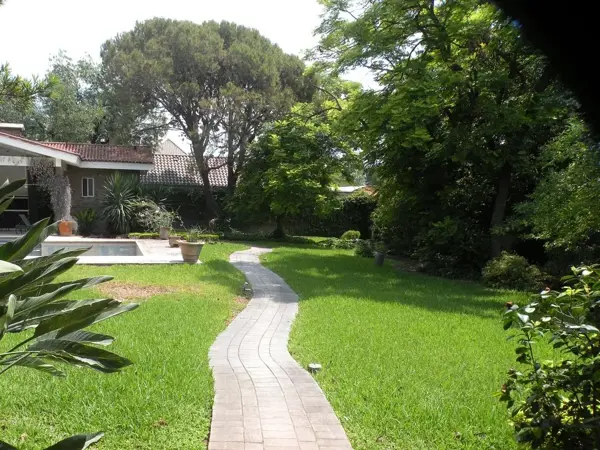 Terreno en venta en Del Valle, San Pedro Garza García — foto 2 de 8
